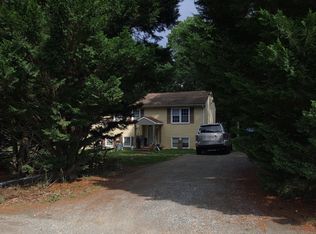 6115 Orchard Rd, New Kent, VA 23124