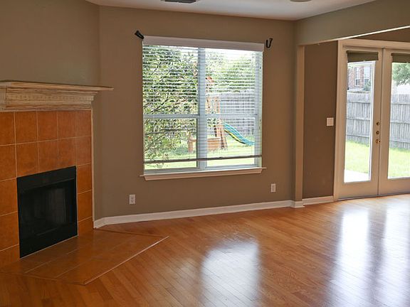 3rd image of 1777 Jacobs Ct