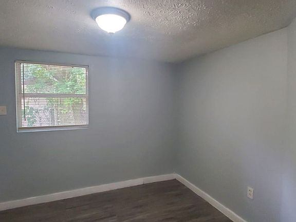4th image of 8118 N Marks St