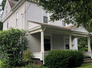 29 Wooster St NW, Navarre, OH 44662