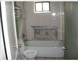 5th image of 2606 Hiawatha Ave