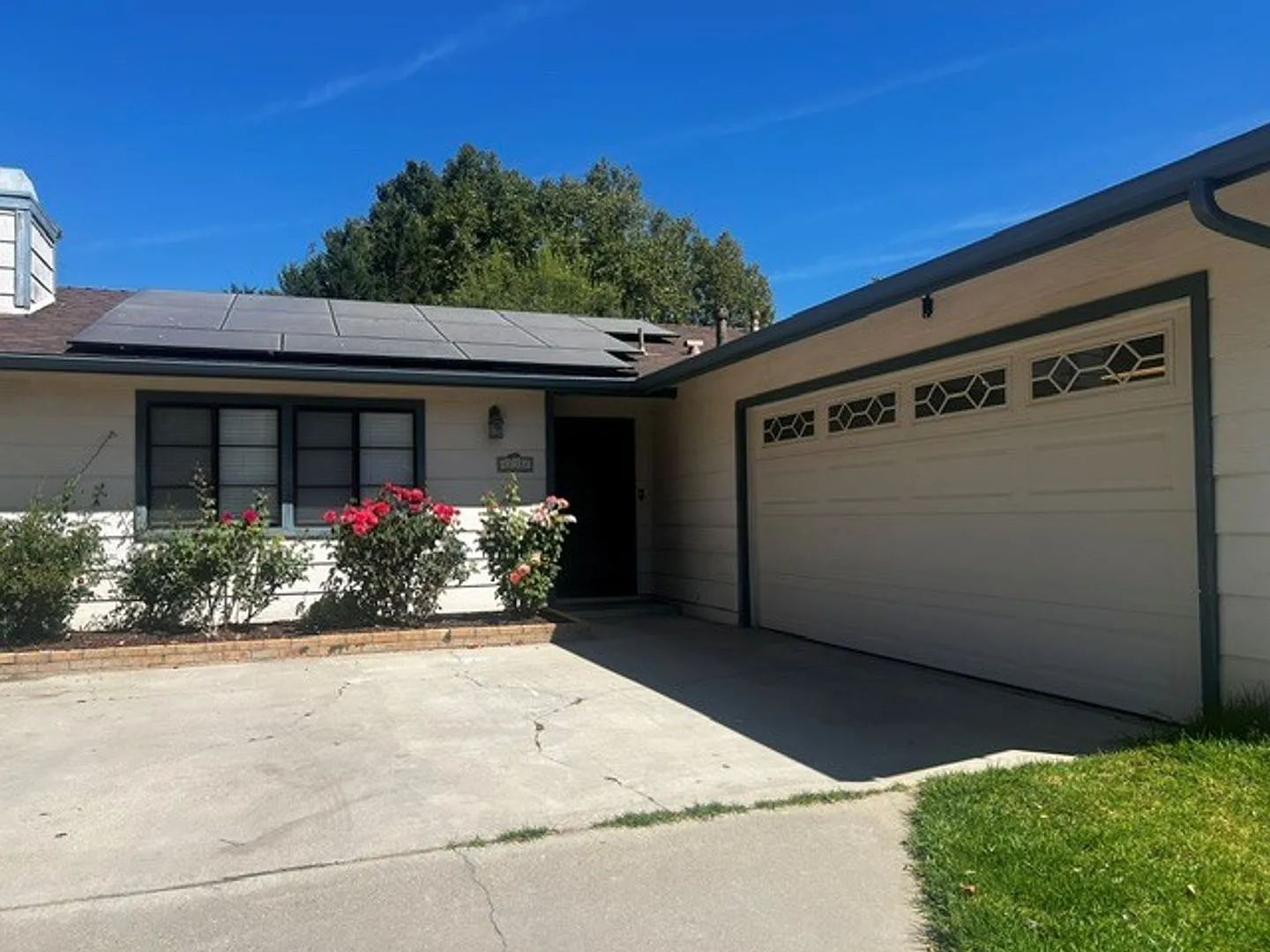 Beautifully Updated 3-Bedroom Home in Desirable Rancho de Maria — Photo 2