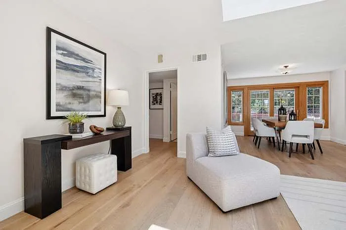 321 La Casa Ave — Photo 8