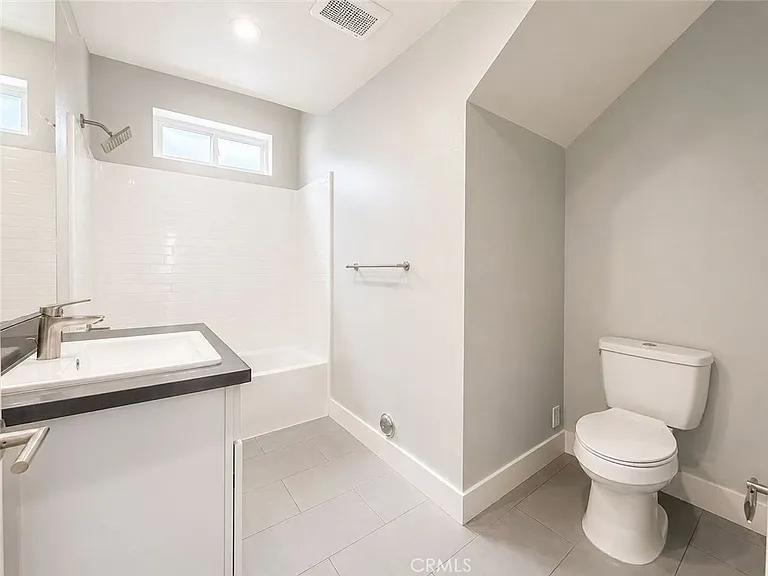 21046 E Cypress St — Photo 7