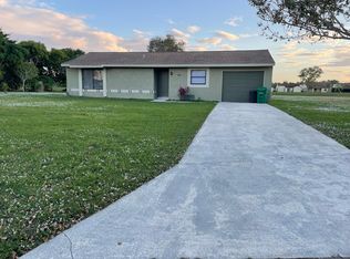 2232 SE East Dunbrooke Cir, Pt Saint Lucie, FL 34952