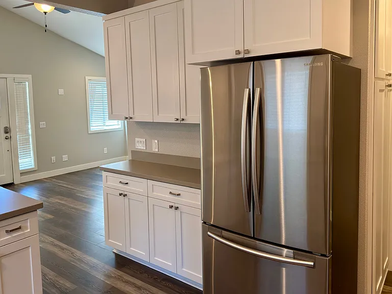 237 Earl Ave — Photo 10