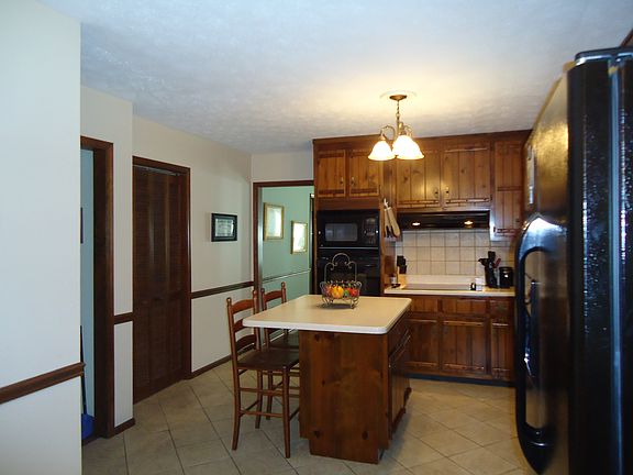 2nd image of 6392 Allison Ct