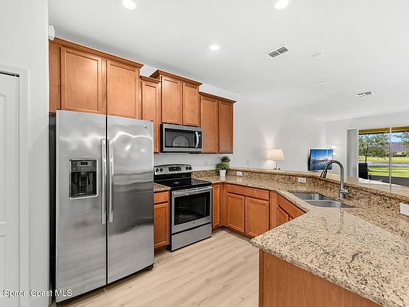 2nd image of 5928 Van Ness Dr