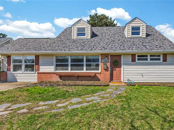 2220 Ardmore Ave, Chesapeake, VA 23324