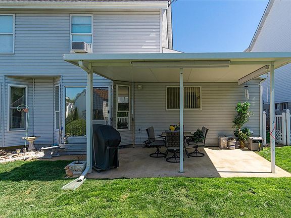 3rd image of 13537 Becker Place Dr