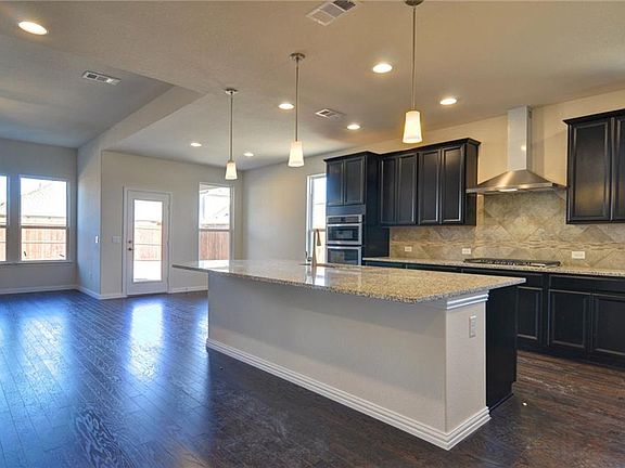 4th image of 6512 Meandering Creek Dr