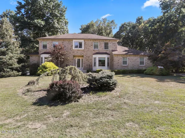 1 Kentucky Court, Manalapan, NJ 07726