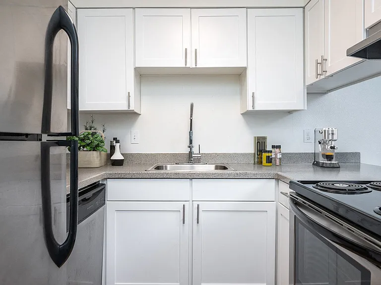 Mountain Knolls | Kitchen