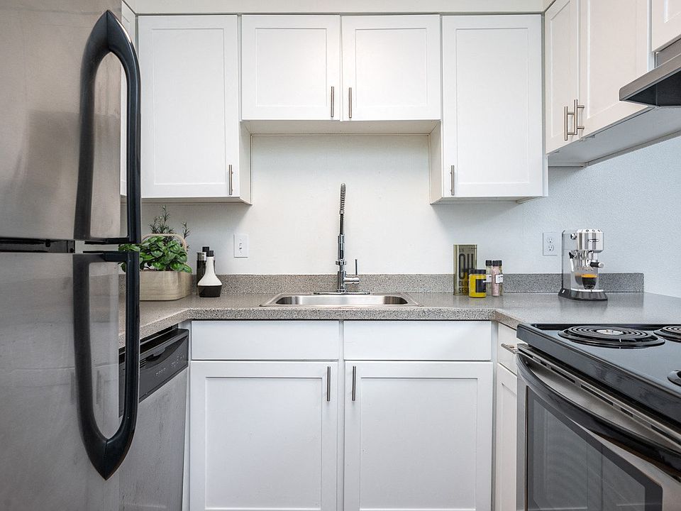 Mountain Knolls | Kitchen