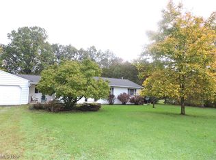 15300 Indian Hollow Rd, Grafton, OH 44044