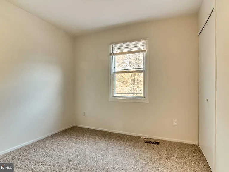 7732 Matisse Way — Photo 16