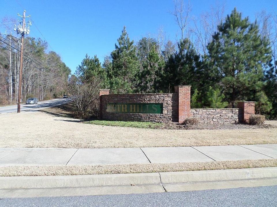 South Hills Neighborhood
