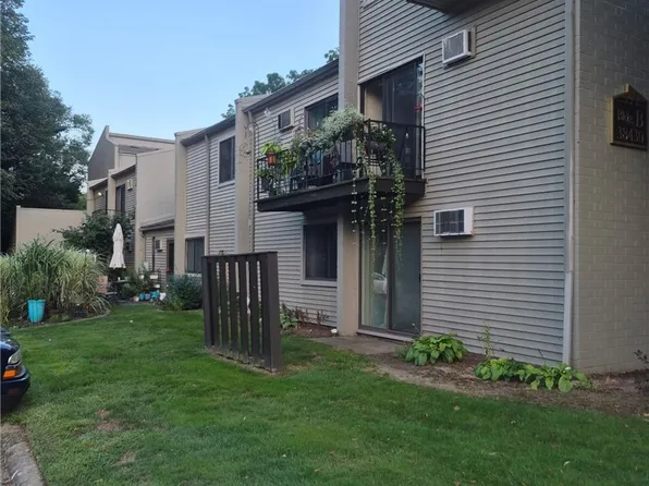 38465 N Lane Rd APT A103, Willoughby, OH 44094