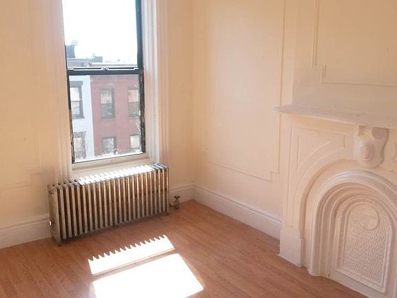 2nd image of 173 15th St #2B