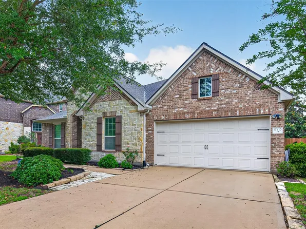 17415 Meadow Light Dr, Richmond, TX 77407