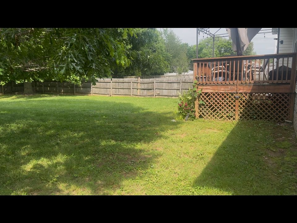 2nd image of 1349 Meredith Way