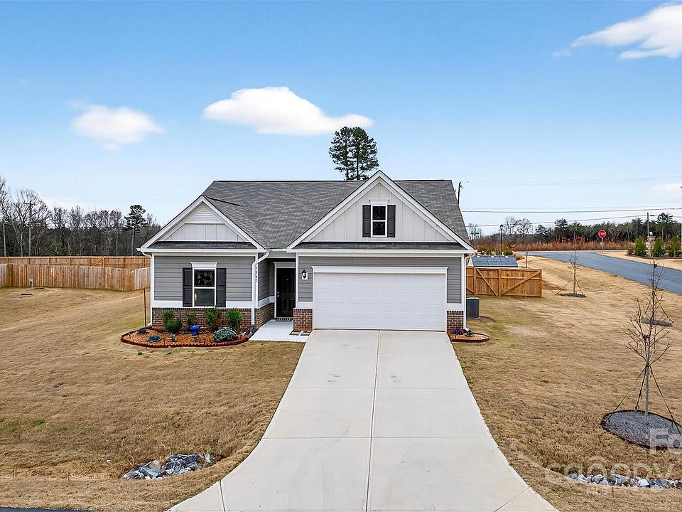 1st image of 7563 Bridle Ct