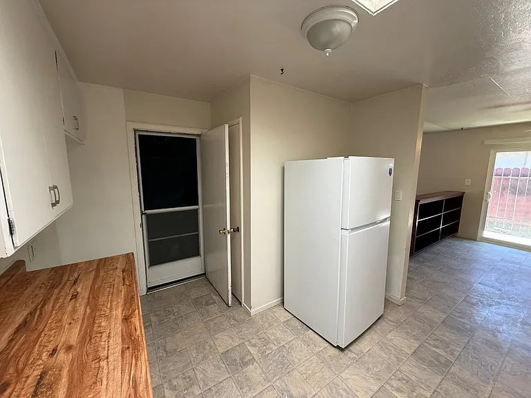 511 Fir St — Photo 16