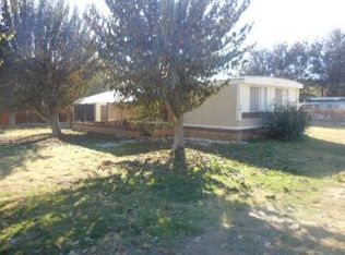 521 Poplar St, Weldon, CA 93283