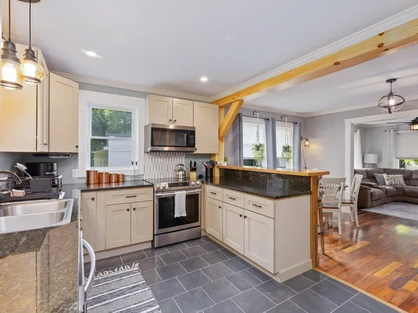 58-60 Frost Place, Brattleboro, VT 05301