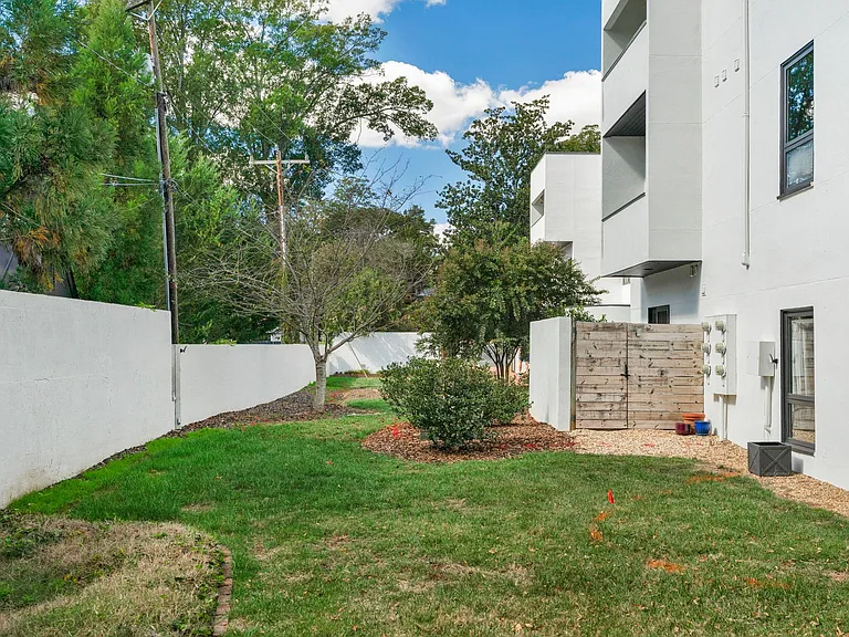501 Fenton Pl #N — Photo 28