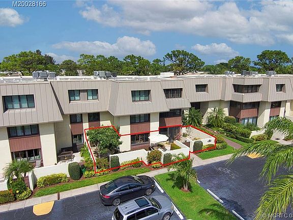 2nd image of 1800 SE Saint Lucie Blvd APT 10-105