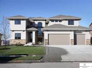 17708 Patrick Ave, Omaha, NE 68116