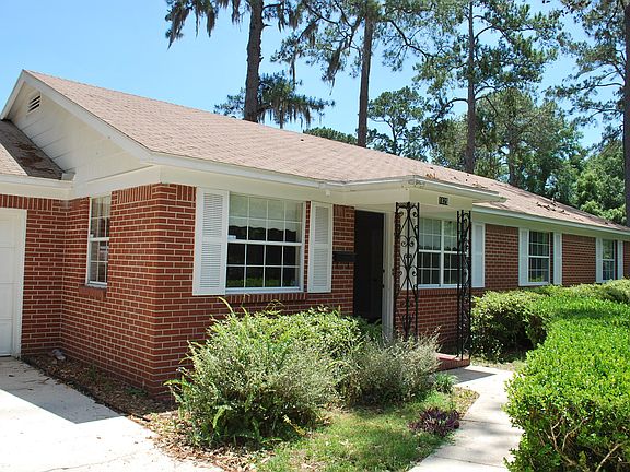 3rd image of 1825 Niblick Dr