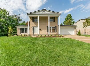 36066 Whitcomb St, Livonia, MI 48154