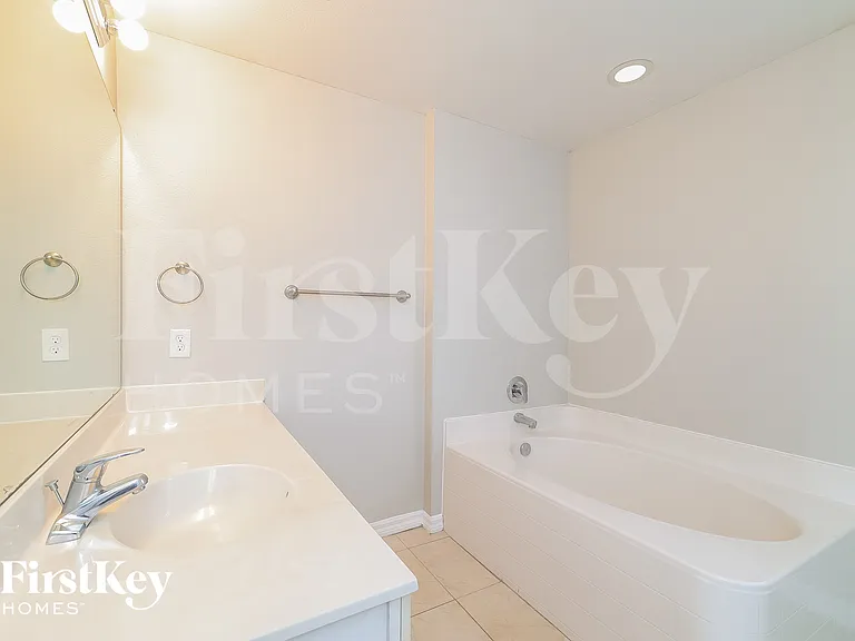 11 Coventry Ct — Photo 12