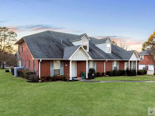 5 Valleyview Cir, Texarkana, TX 75503