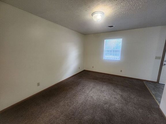 2nd image of 20 Bourne Ave APT 6