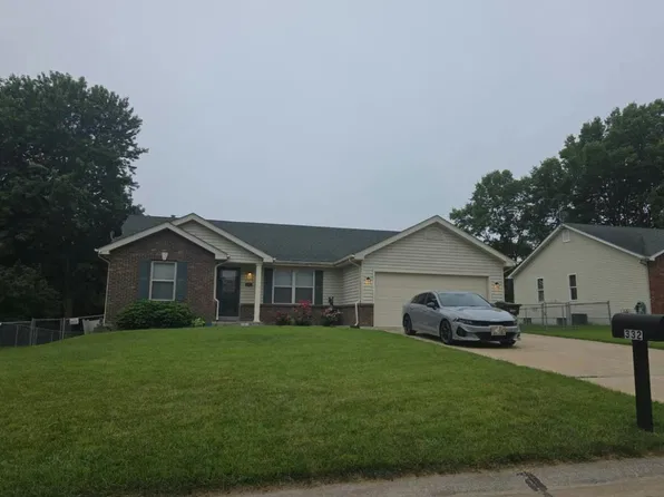 332 Fourbush Ct, Winfield, MO 63389