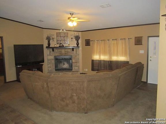 4th image of 505 Terrace Hill Ln