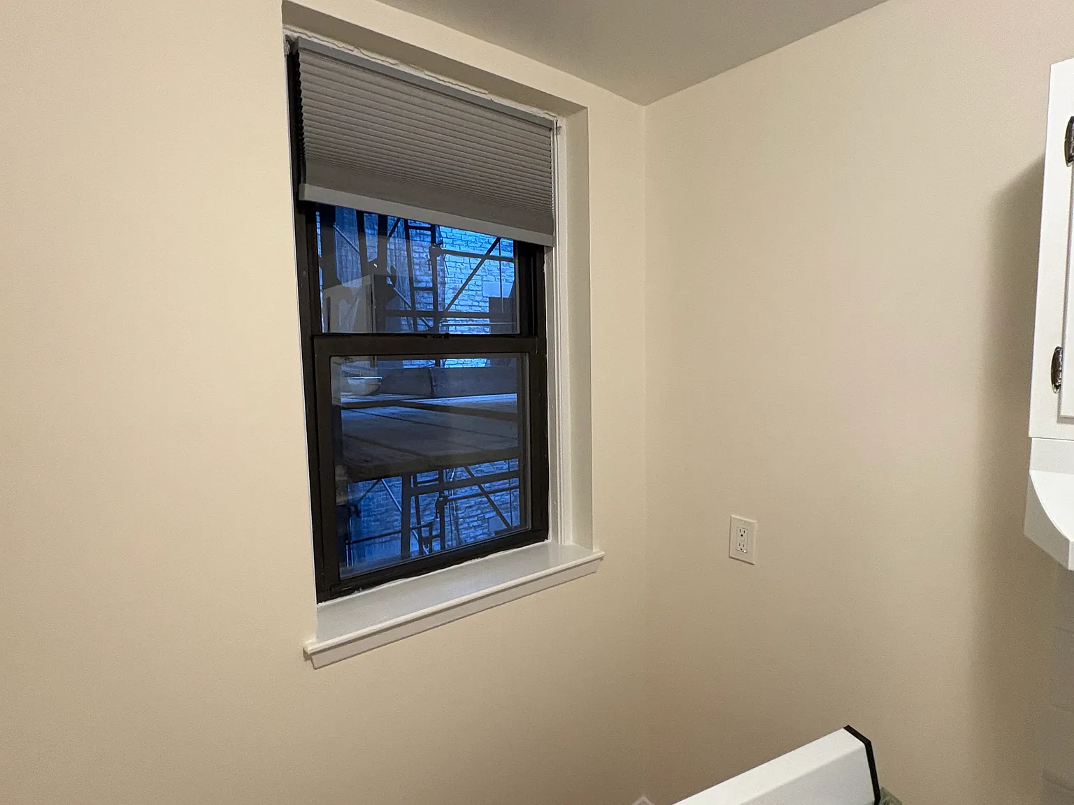 Studio, $1,600 — Photo 3