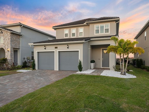 5th image of 15713 Vetta Dr