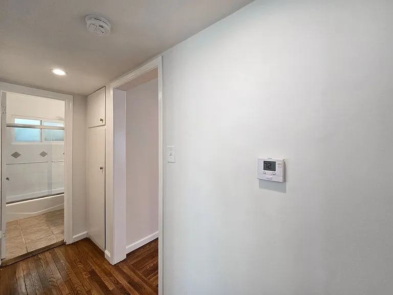 1809 Oakwood Ave — Photo 25
