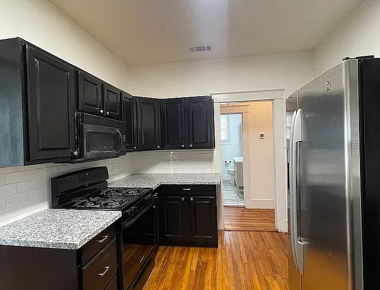 3162 Greenwood Dr — Photo 12