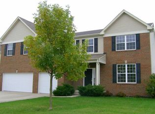 2742 Vicksburg Ln, Aurora, IL 60503