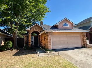 6928 Brixham Dr, North Richland Hills, TX 76182