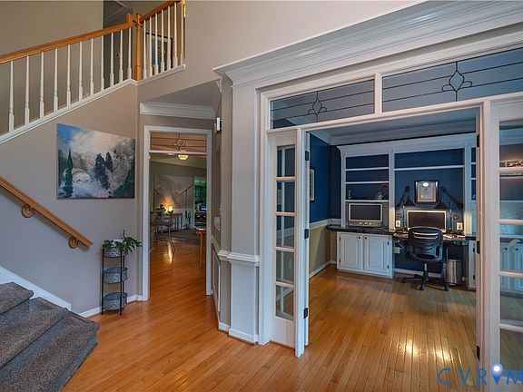 4th image of 15824 Hampton Park Cir