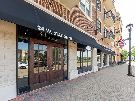 2nd image of 24 W Station St Unit 316