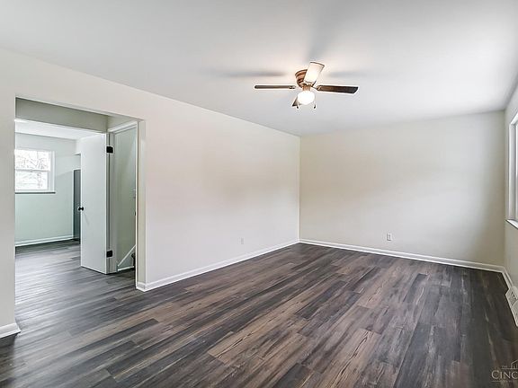 5th image of 1002 Jonquil Ln