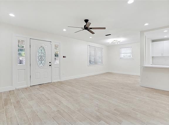 3rd image of 1808 Elise Ave