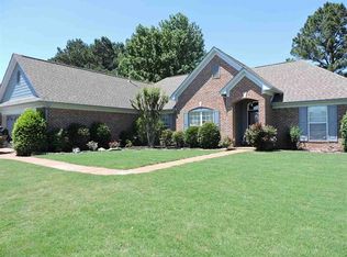 6442 Bending River Rd, Bartlett, TN 38135